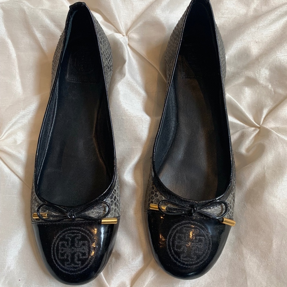 Tory Burch Black/Gray Snakeprint Patent/Leather Ballet Flats sz 8.5M - Picture 1 of 6
